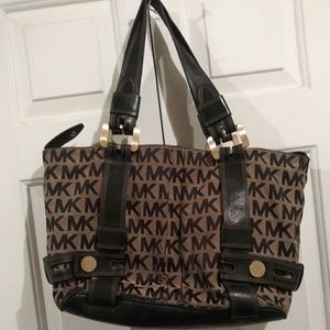 Michael kors purse